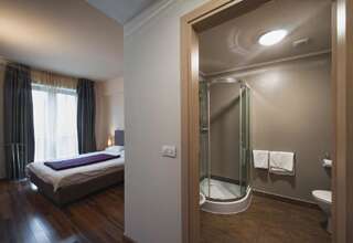 Отель Hotel Hemingway Residence Бухарест Семейные апартаменты-4