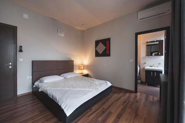 Отель Hotel Hemingway Residence Бухарест-3