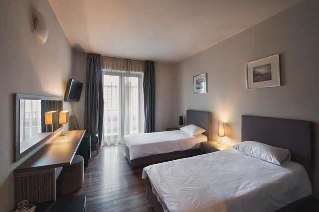 Отель Hotel Hemingway Residence Бухарест-14