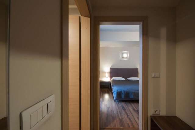 Отель Hotel Hemingway Residence Бухарест-41