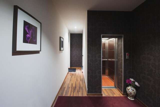 Отель Hotel Hemingway Residence Бухарест-46